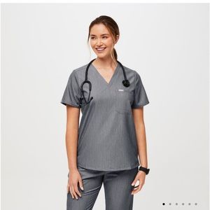 Figs Catarina scrub top